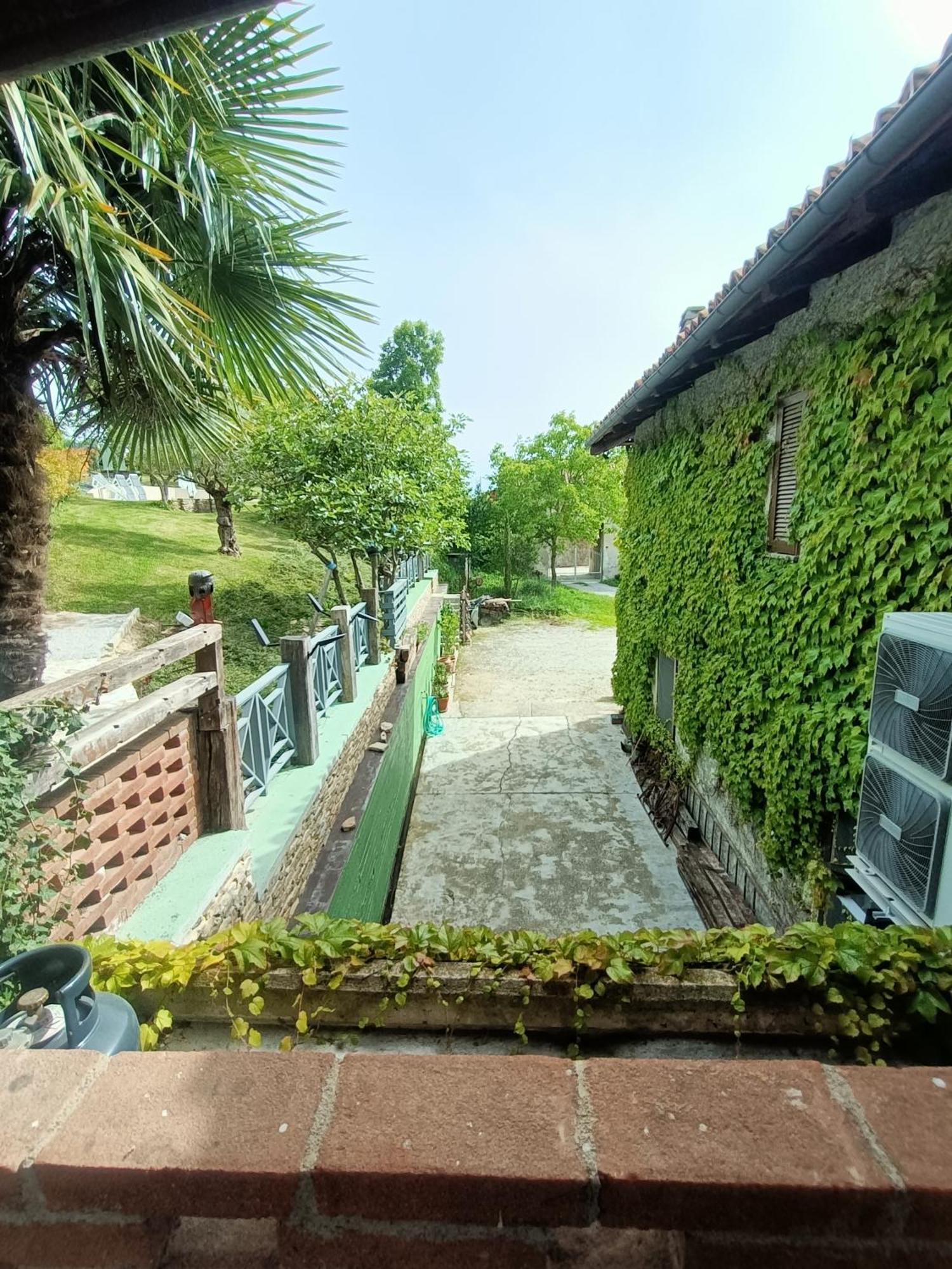 Casa Del Canta Borgomale Exterior photo